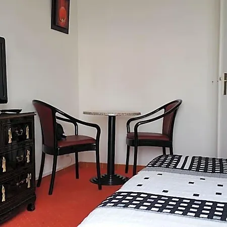 Hotel La Voile D' Or Seul Sur Le Port 3*