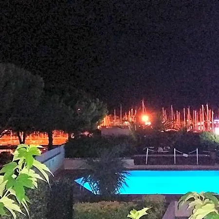 Hotel La Voile D' Or Seul Sur Le Port